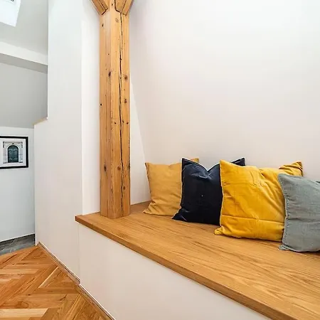 Apartmán Luxurious 3 Bedroom In The Old Town Praha