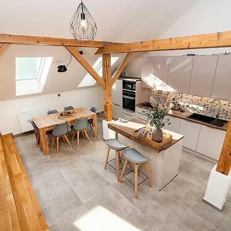 Luxurious 3 Bedroom In The Old Town * Praha