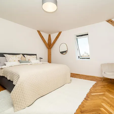 Luxurious 3 Bedroom In The Old Town