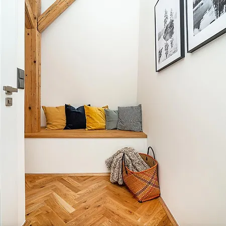 Luxurious 3 Bedroom In The Old Town *