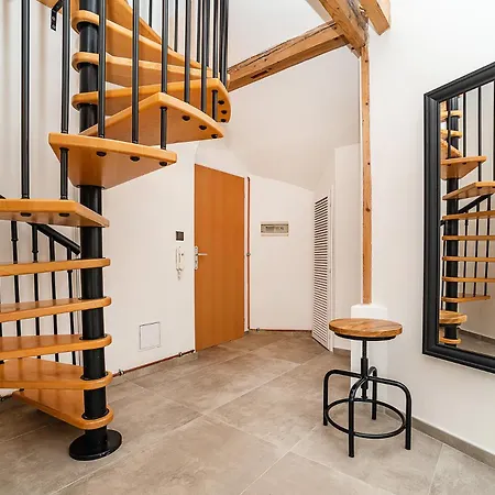 Apartment Luxurious 3 Bedroom In The Old Town *