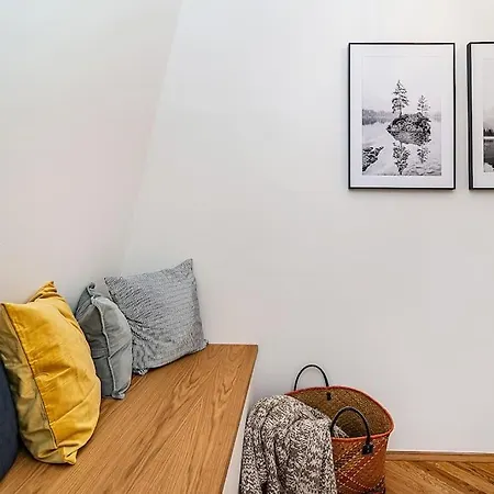Luxurious 3 Bedroom In The Old Town *